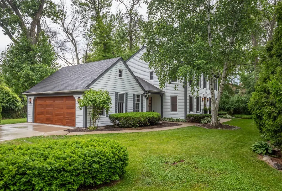 farmhouse garage doors -2